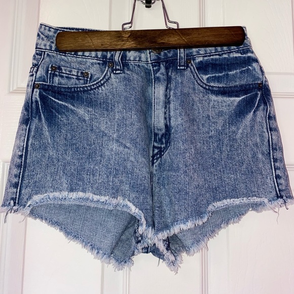 BDG high Rise DREEE cheeky Denim Shorts - Picture 1 of 5